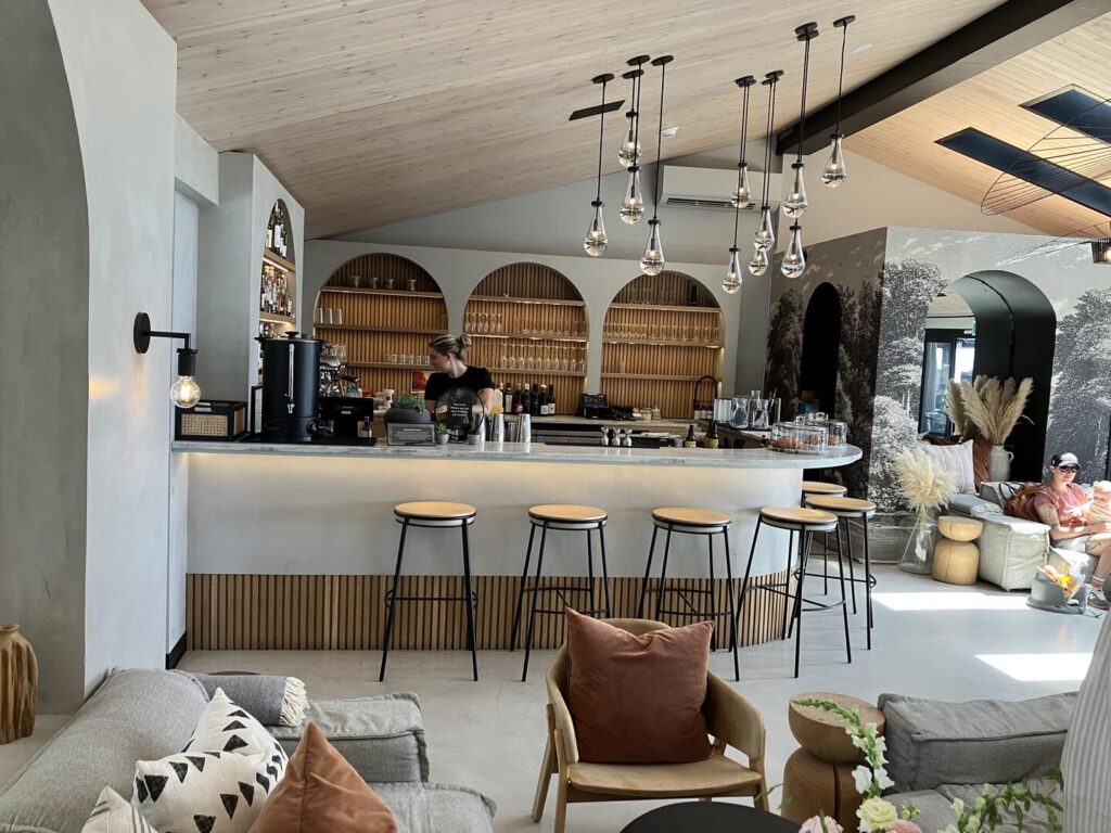 The Wander Bar